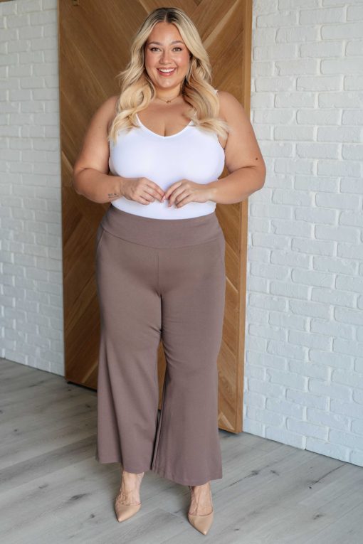 Dear Scarlett Magic Wide Leg Crop Pants in Dark Mocha