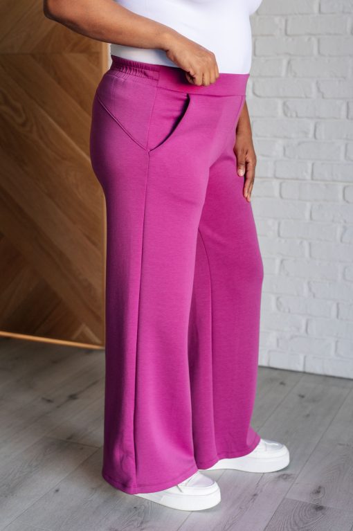 Dear Scarlett Resort Travel Wide Leg Crop Pant in Magenta - Image 7